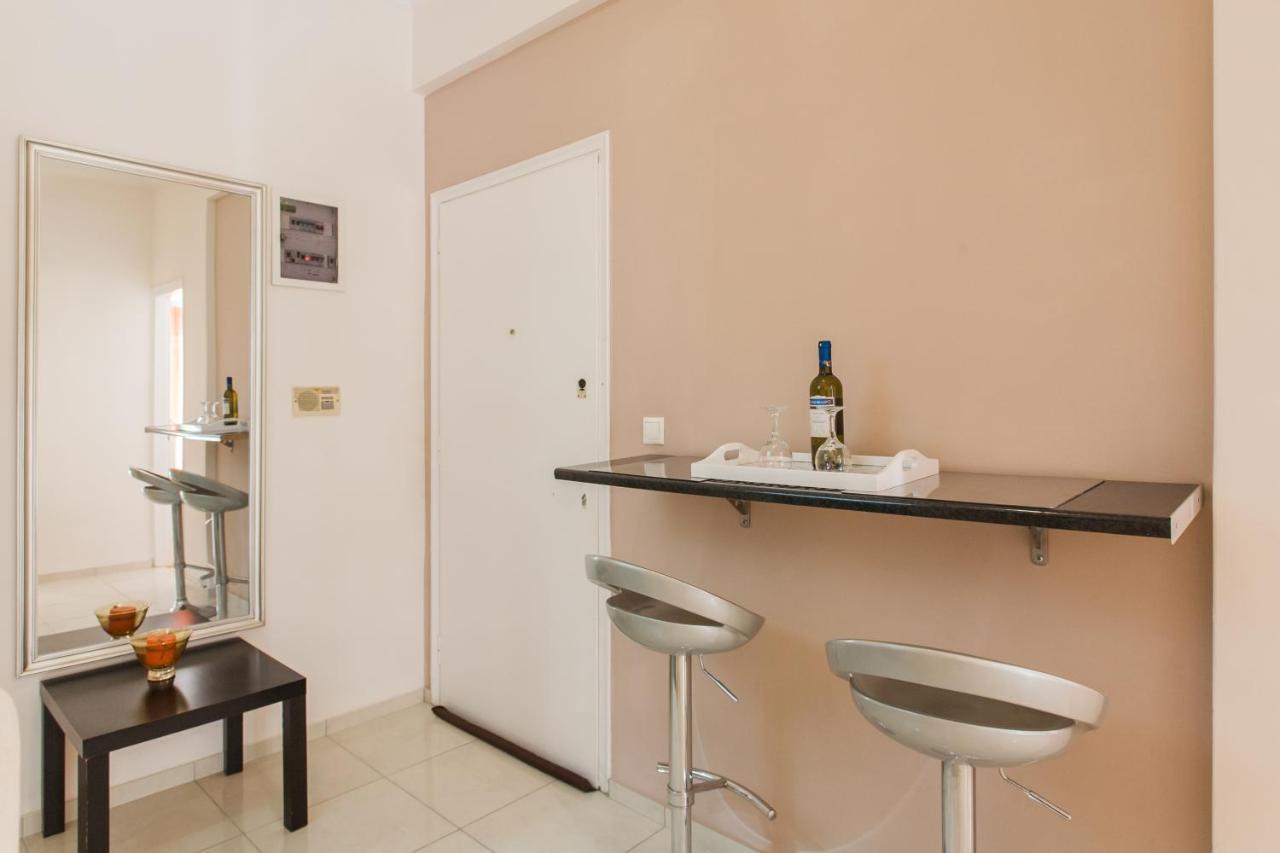 Central Apartment At Plaka 1 Bed For 2 Pers Aten Exteriör bild